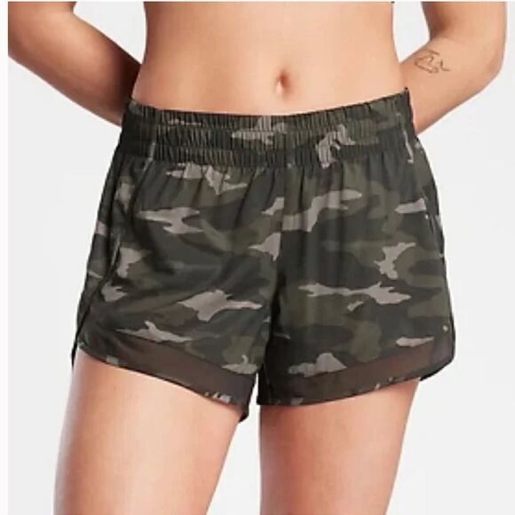 Athleta Printed Mesh Racer Run Short - Picture 1 of 3